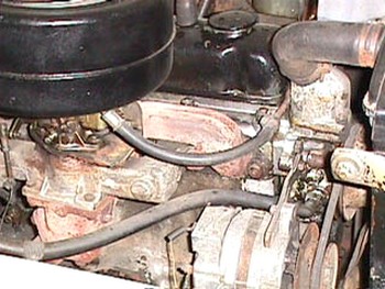 Die LADA Wechselstrom-Generator ersetzte da bereits den originalen Gleichstrom-Lichtmaschine. Ähnlich die erfolgte Umrüstung des Handölfilters auf die üblichen Wechselkartuschen.