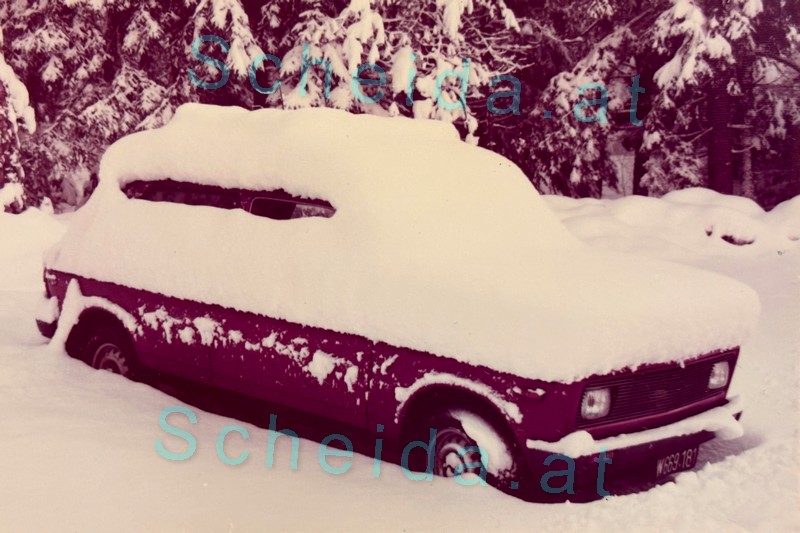 Fiat 128 Panorama Winterlandschaft