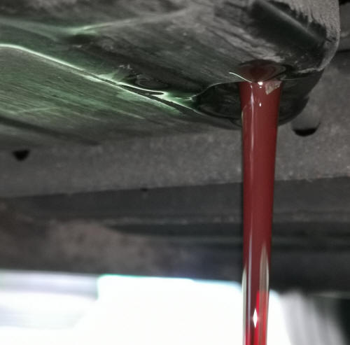 Altes ATF Fluid ablassen