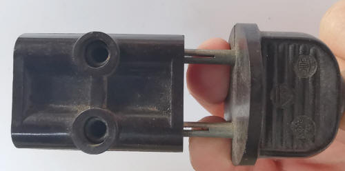 Alte Stromstecker & T Verteiler