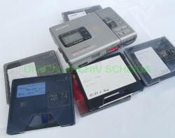Sony MD-Walkman Minidisc Recorder MZ-R30 