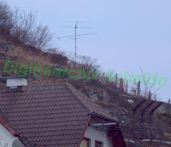 Aufwendiger Antennenaufbau fr den Sender Jauerling in N