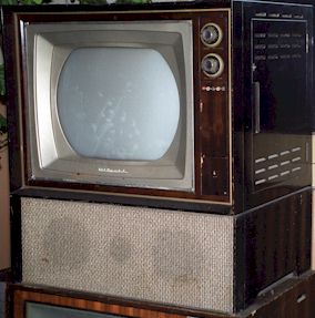 Hitachi CT-150 Color TV