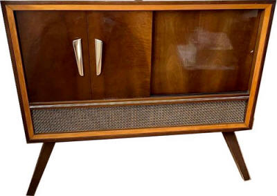 Kapsch Fernseh-Radio-Phonoschrank-SFS58A-43